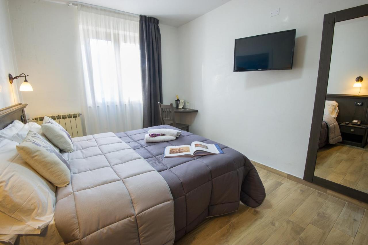 Hotel Iris Pescasseroli Esterno foto